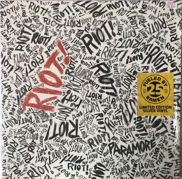 PARAMORE - Riot!